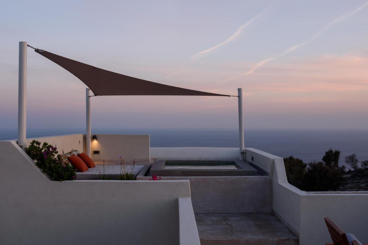 Potnia Theron Suites Akrotírion Екстериор снимка
