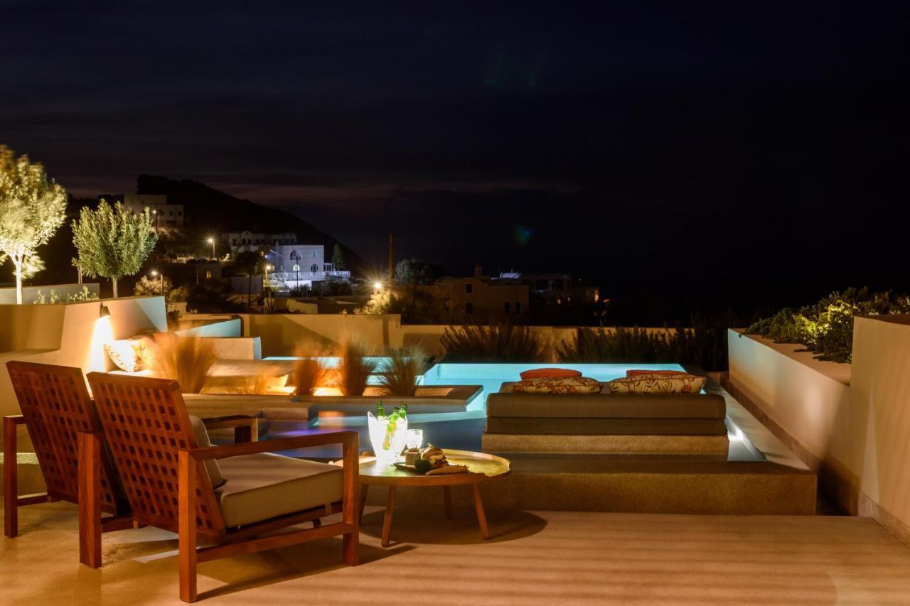 Potnia Theron Suites Akrotírion Екстериор снимка