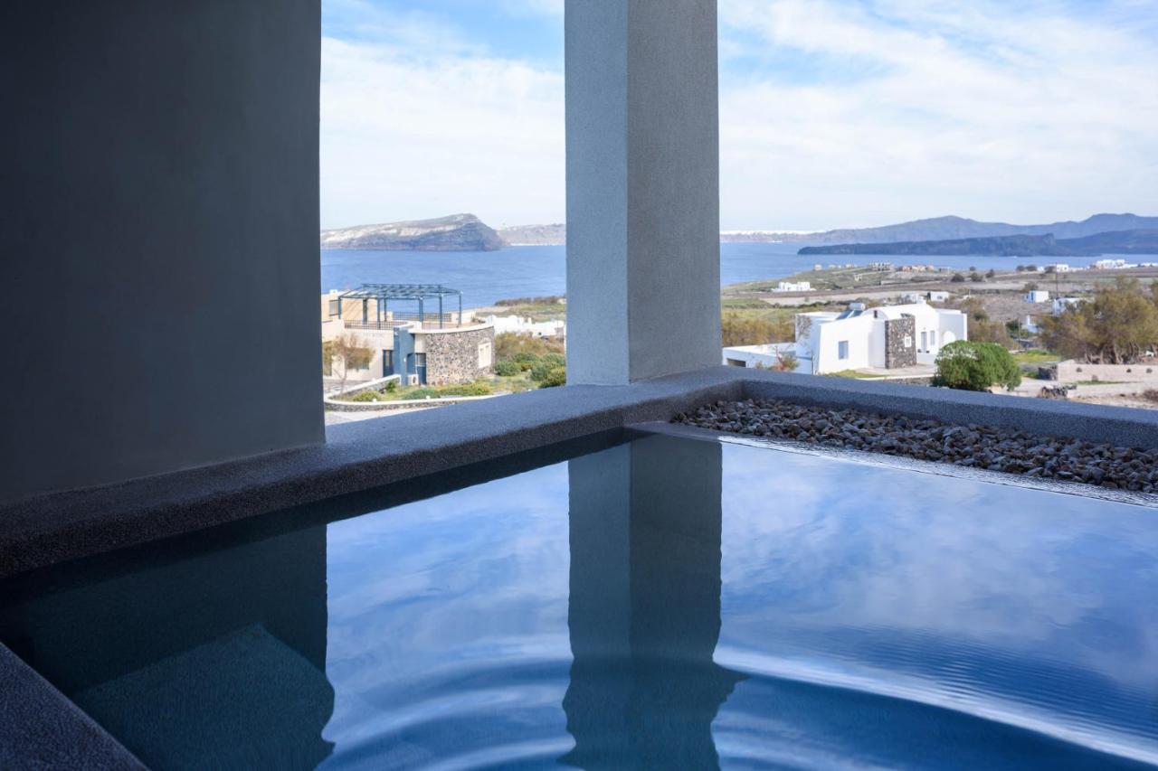 Potnia Theron Suites Akrotírion Екстериор снимка